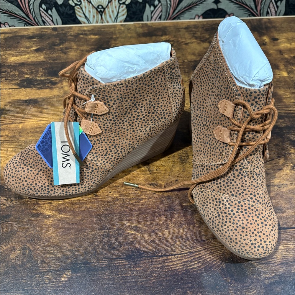 Toms Tan Wedge Shoes with Textured Finish